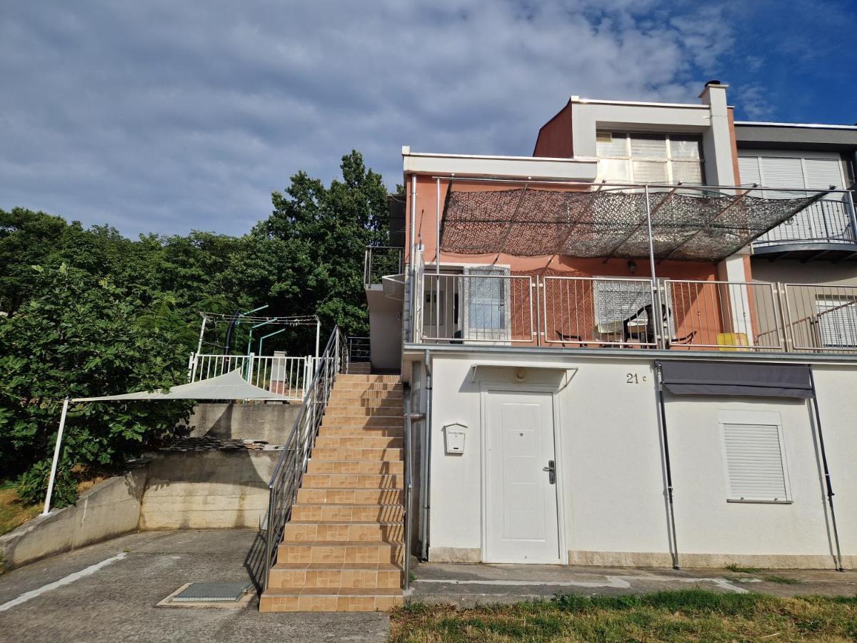 Apartmani Igercic Stinica Exterior foto